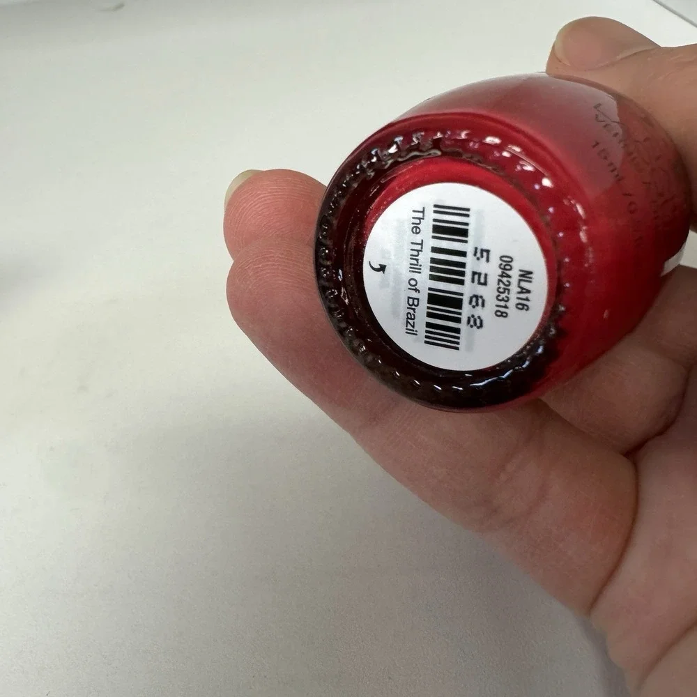 OPI - A16- The Thrill Of Brazil‎ Lacquer 0.5 oz -red